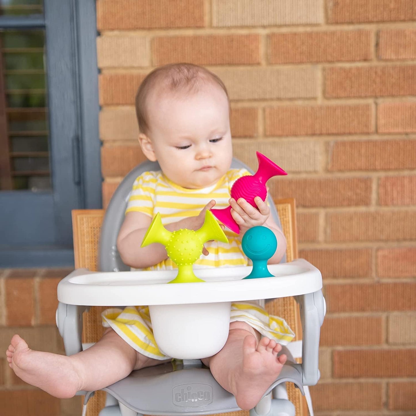 Fat Brain Toys - Pip Squigz - Stick'Em to Any Smooth Surface! - 3 Piece Set Ages 6 Months and Up