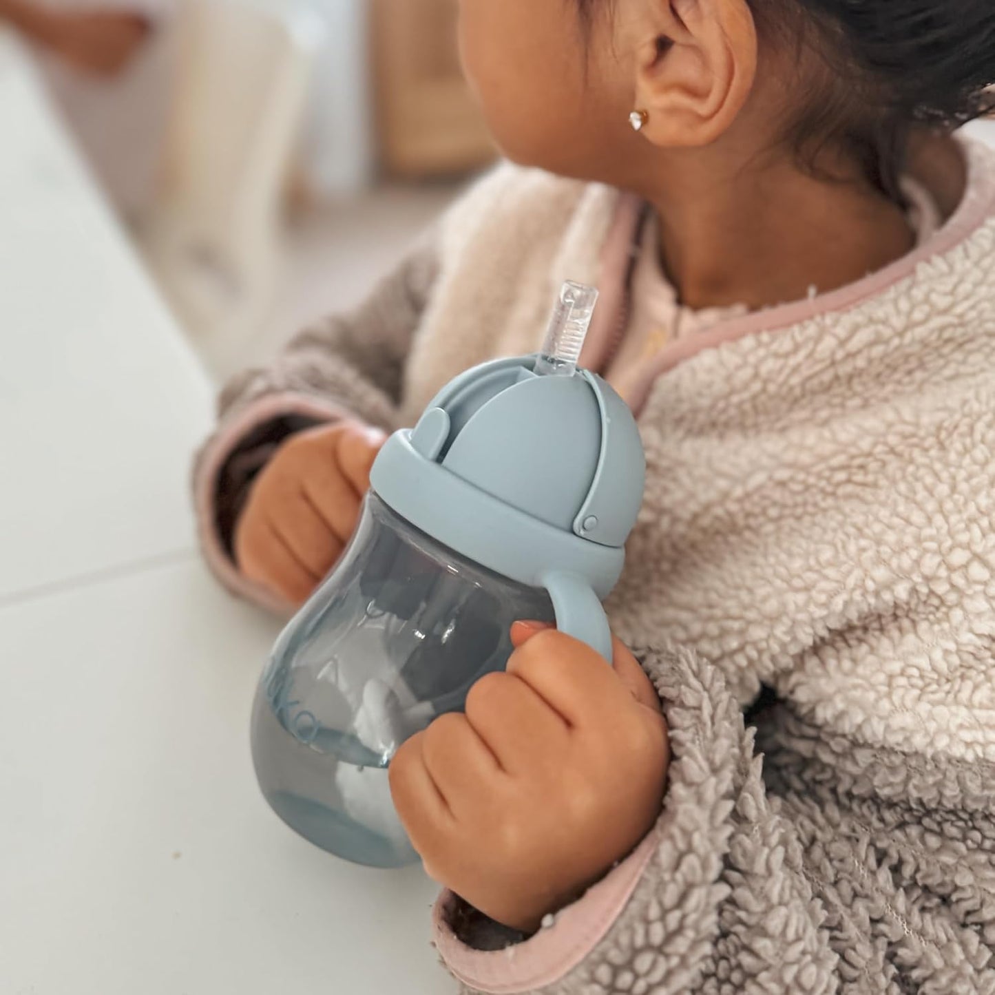 Nouka Weighted Straw Cup with Click Top Lid | Leak Proof and Easy Grip | Soft Sand