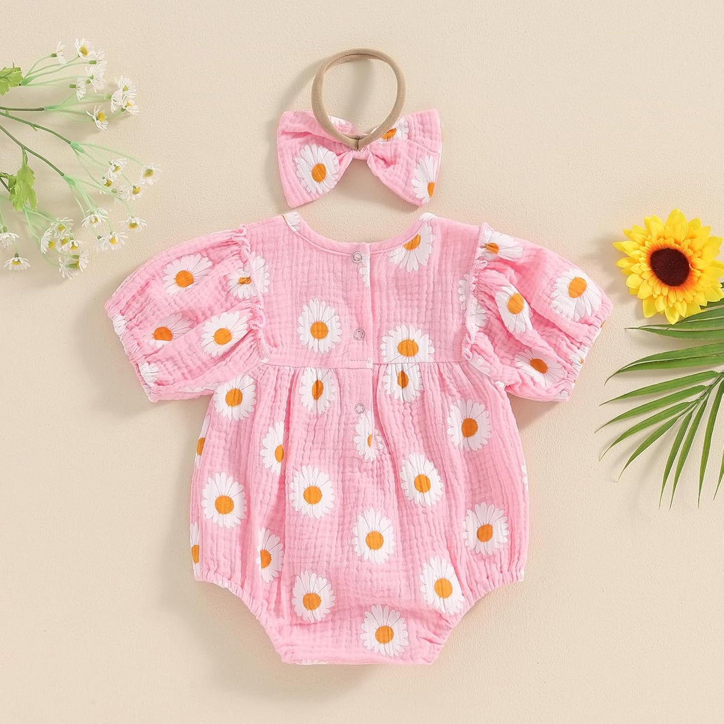 Baby Girl Bubble Romper Cotton Blend Cute Daisy Print round Neck Bodysuits Newborn Girl Summer Outfits