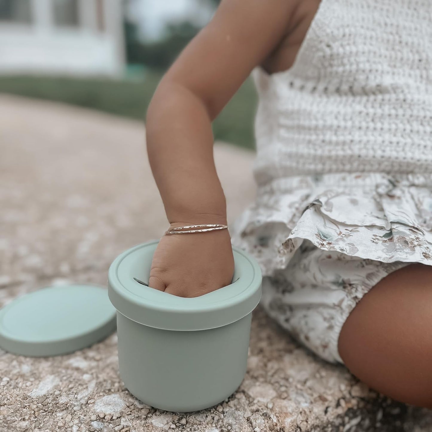 Nouka Spill-Proof Snack Cup | Comes with a Lid | 100% Food-Grade Silicone | Soft & Perfect for Snacking | Dishwasher Friendly | Soft Blush | Size 12 Oz