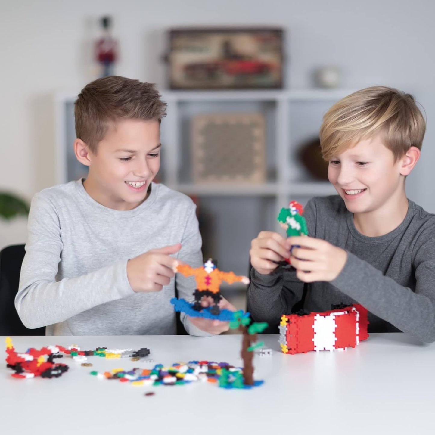 - Learn to Build Basic - 400 Pieces - Creative Building and Construction Set - Mix of Basic and Neon Colors in a Box - Kids 5 to 12 Years - P5014