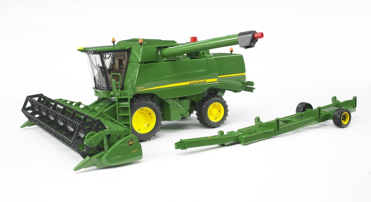 09804 John Deere T670I Combine Harvester