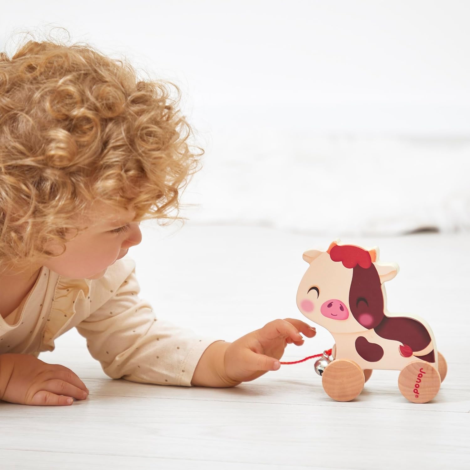 J03324 Wooden Running Cow with Bell Learning Toy for Pulling and Pushing Motor Skills and Imagination Learning Cord 50 Cm Suitable for Small Hands Fsc-Certified from 12 Months