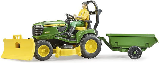 62104 - Bworld John Deere Lawn Tractor with Trailer & Gardener - 1:16 Tractor Lawn Mower Trailer Agriculture Farm Man Toy Figure Worker Farmer Farmer Set