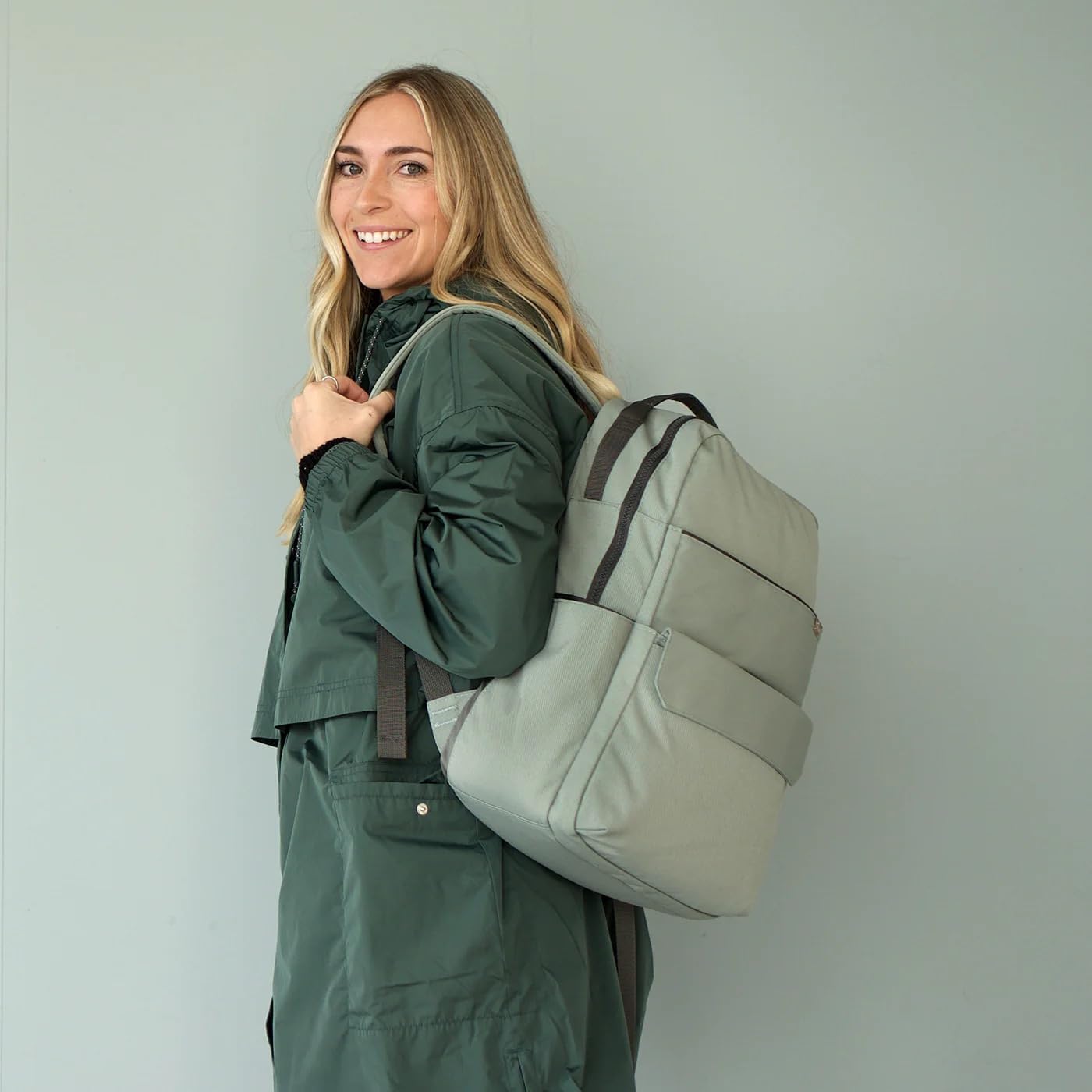 Roo Lightweight 1 LB Diaper Bag Backpack | 11 Organizational Pockets| Durable & Water-Resistant (Sage)