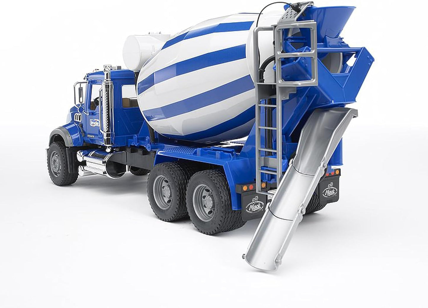 02814 Mack Granite Cement Mixer