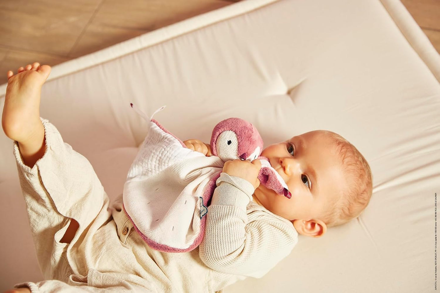 - Doudou - Penguin Pink Comforter - Soft Polyester and Micro-Velvet Baby Blankie in a Pretty Gift Box - Multi-Material with Ultra Fluffy Stomach - Early Development Toy - from Birth - K212007