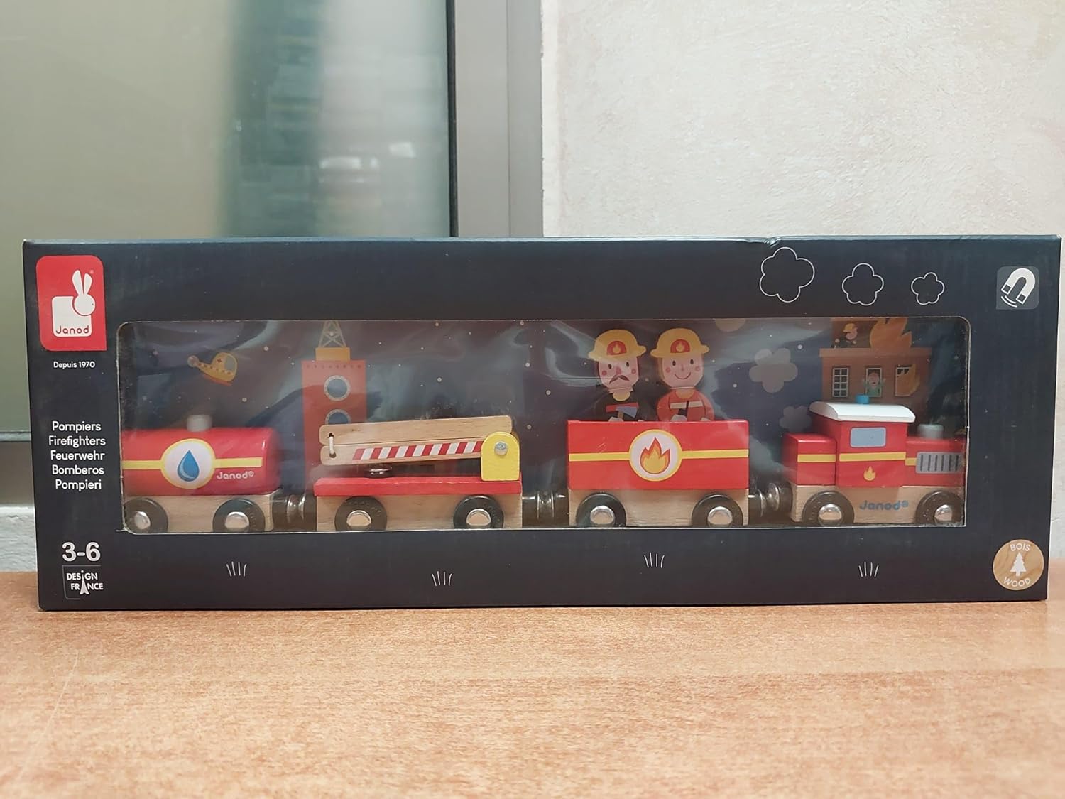 - Story - Firefighter Train - Magnetic Engine and Wagons - 6 Pieces - Wood - Creative Imaginative Toy - Construction Game - for Toddlers - from 3 Years + - Multilingual - J08590.