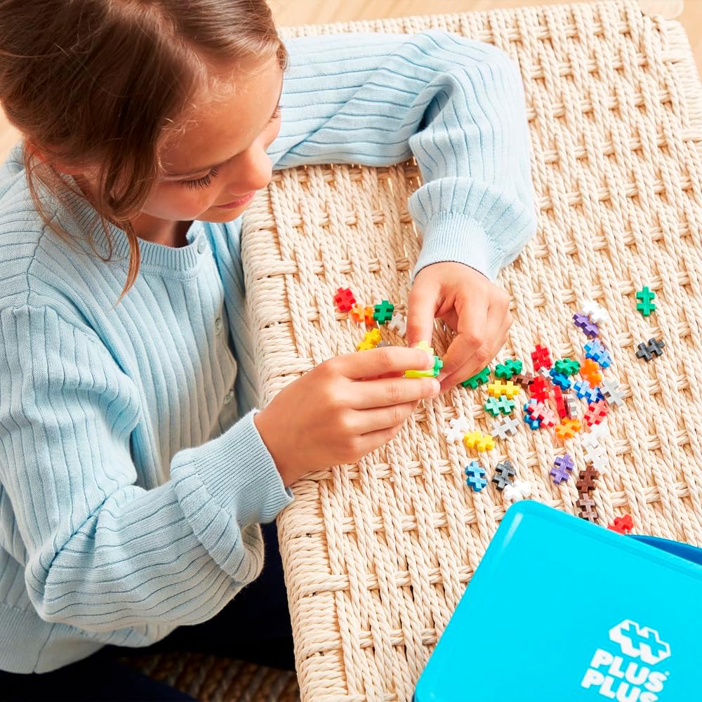 - Blue Metal Case - 600 Pieces - Creative Building and Construction Set - Mix of Basic and Neon Colors in a Travel Suitcase Box - Kids 5 to 12 Years - P7002
