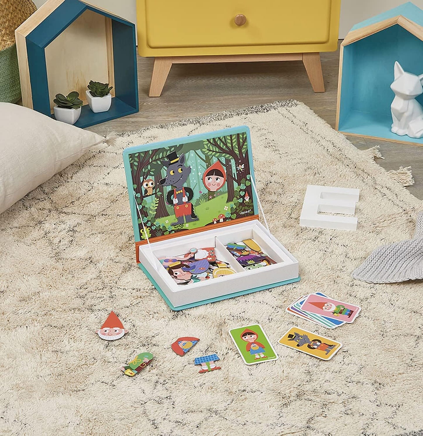 • Magneti’Book Fairytales • 3 to 8 Years • Educational Magnetic Games Toy for Kids Toddler Children • J02588