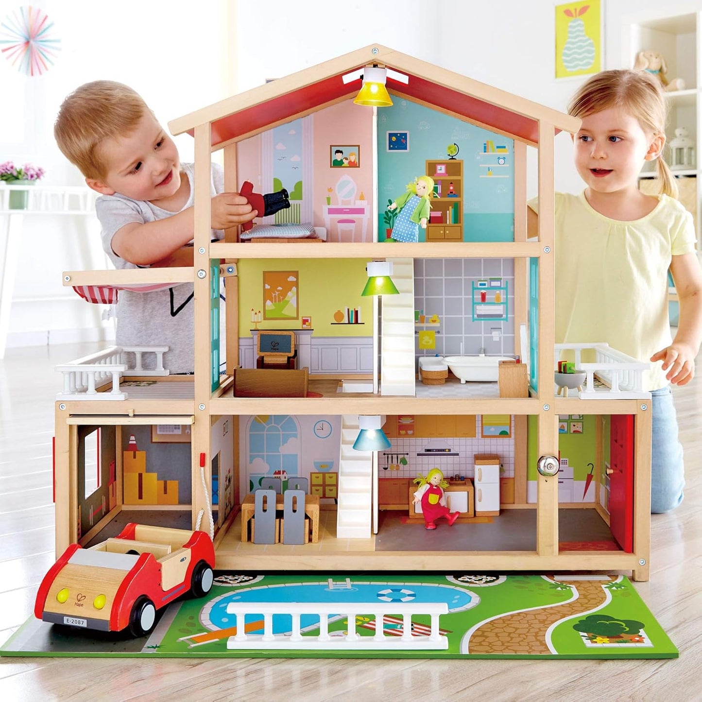E3405 Kids Wooden Doll Family Mansion with Accessories