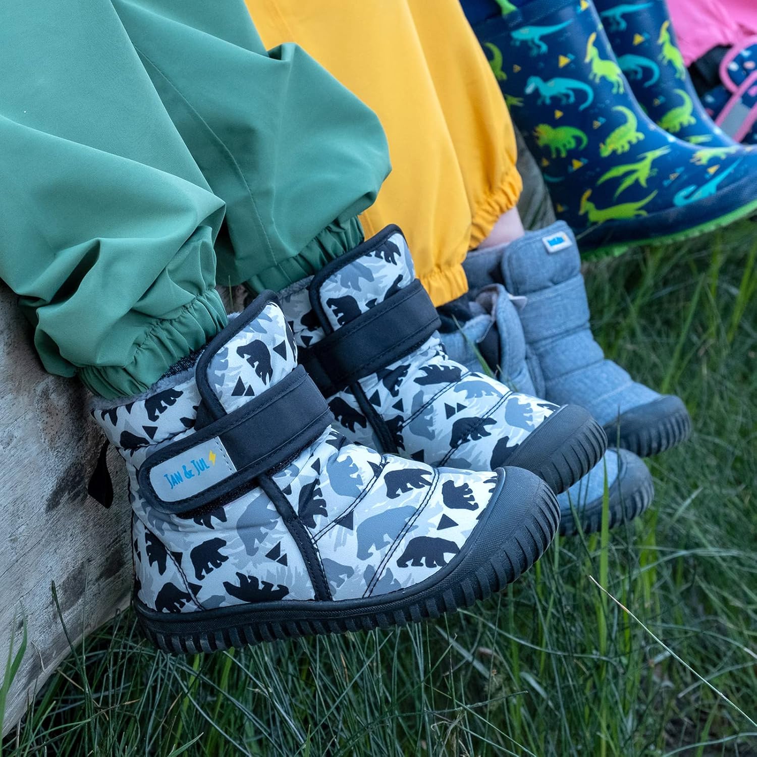 Water-Resistant Non-Slip Toasty-Dry Booties for Toddlers