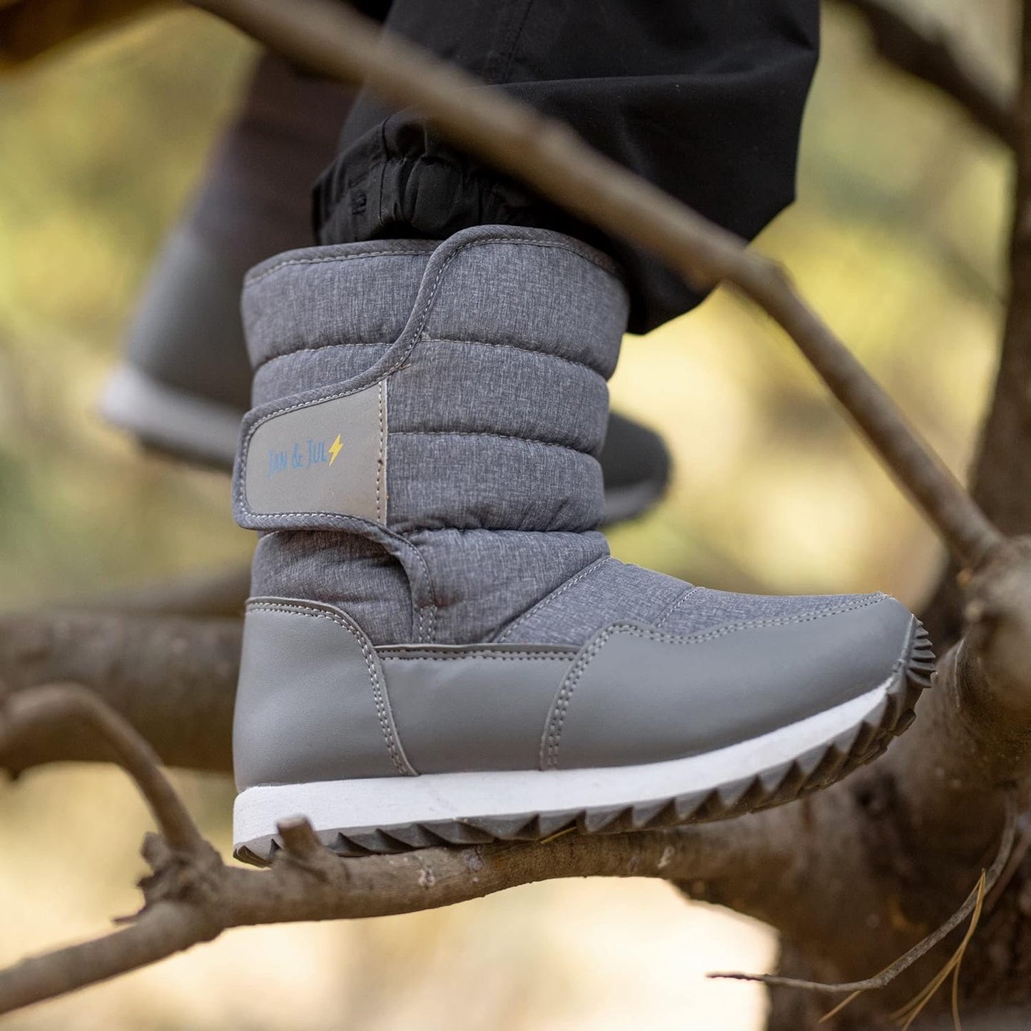 Toasty-Dry Puffy Winter Boots for Toddlers and Kids