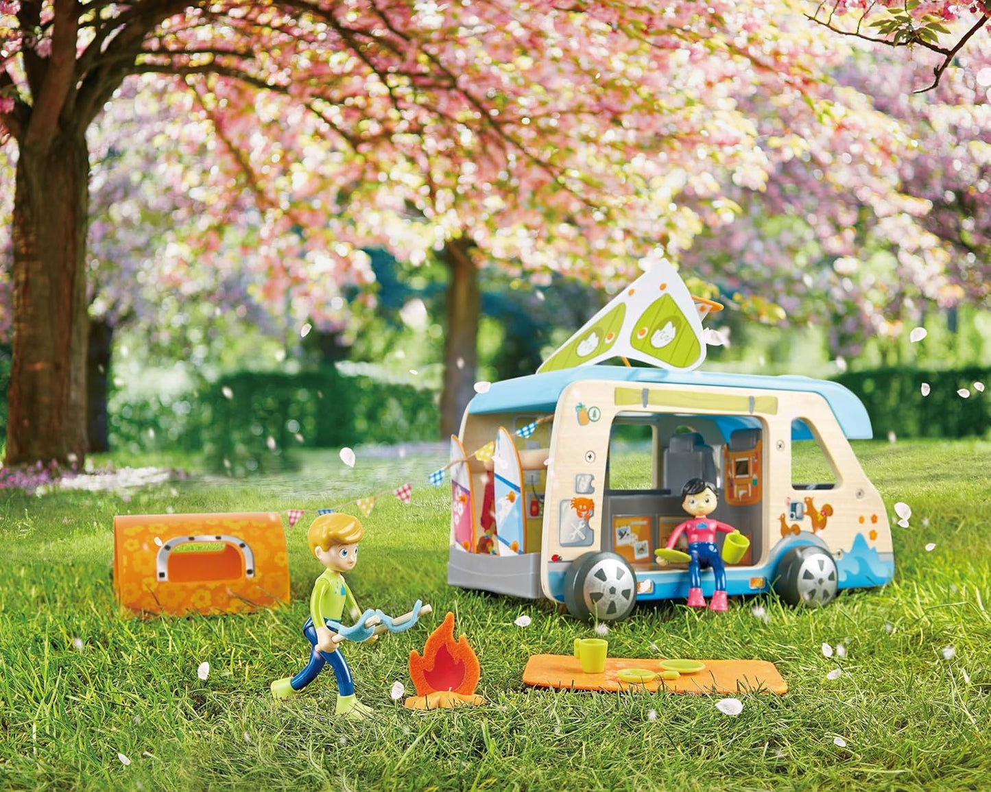 Adventure Van, Pretend Play with Action Figures