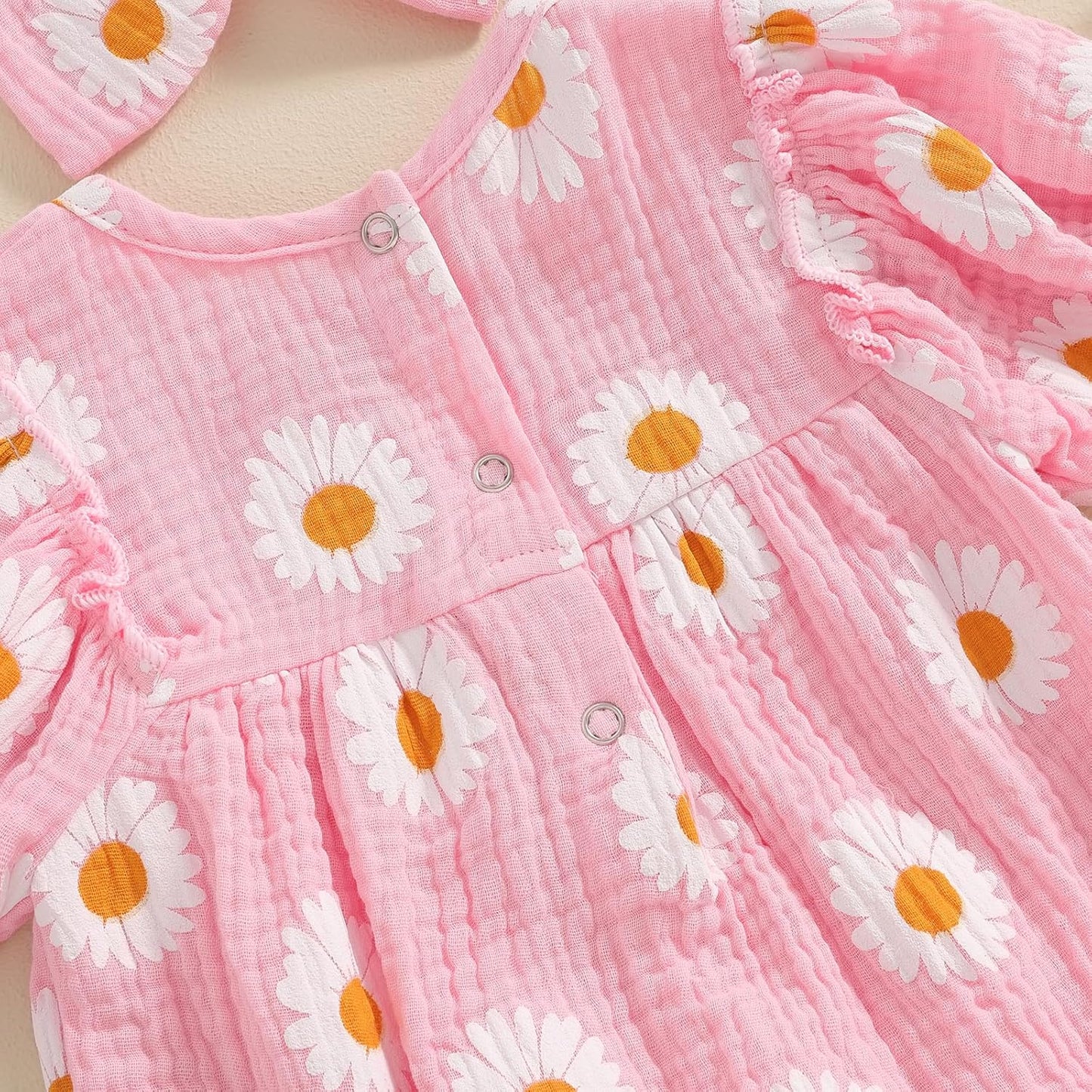 Baby Girl Bubble Romper Cotton Blend Cute Daisy Print round Neck Bodysuits Newborn Girl Summer Outfits